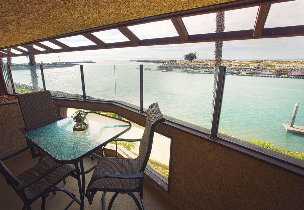 Harbortown Point Hotel Ventura Exterior photo
